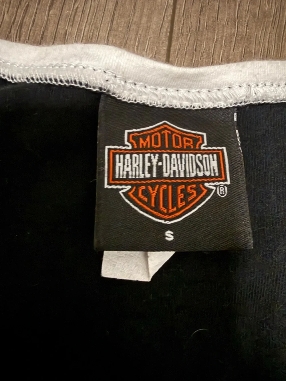 Harley-Davidson Black Tank with White Trim and Logo - Picture 4 of 6